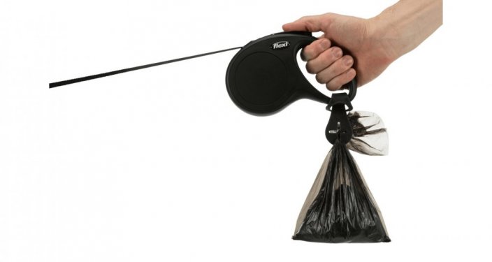 Excrement bag holder, to be attached to a leash