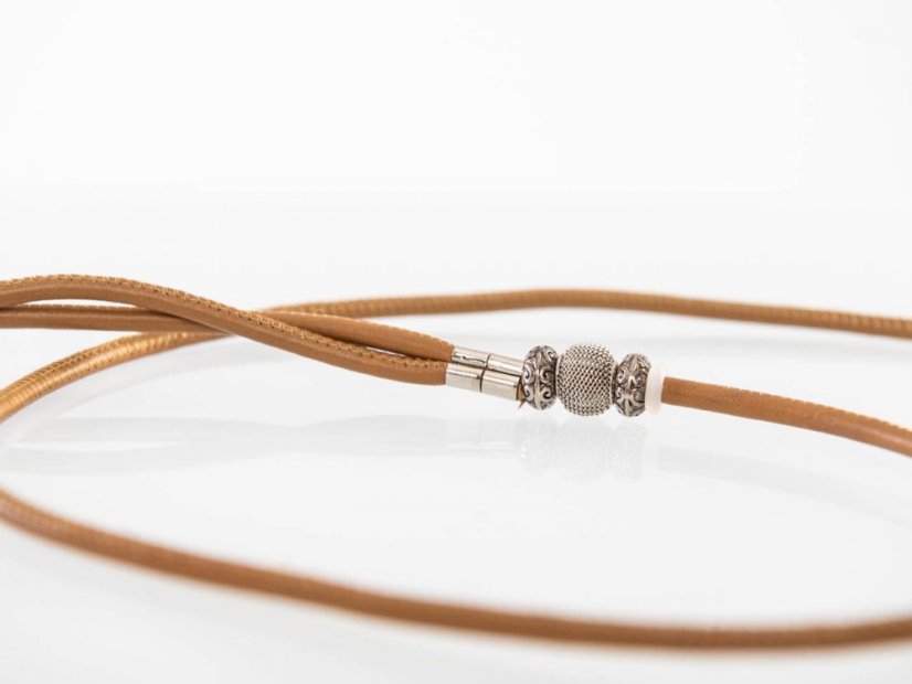 Kožené výstavní vodítko s úzkým obojkem pod krkem