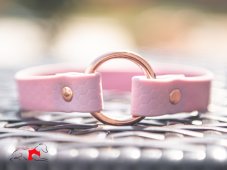 COLLAR FOR A STAMP