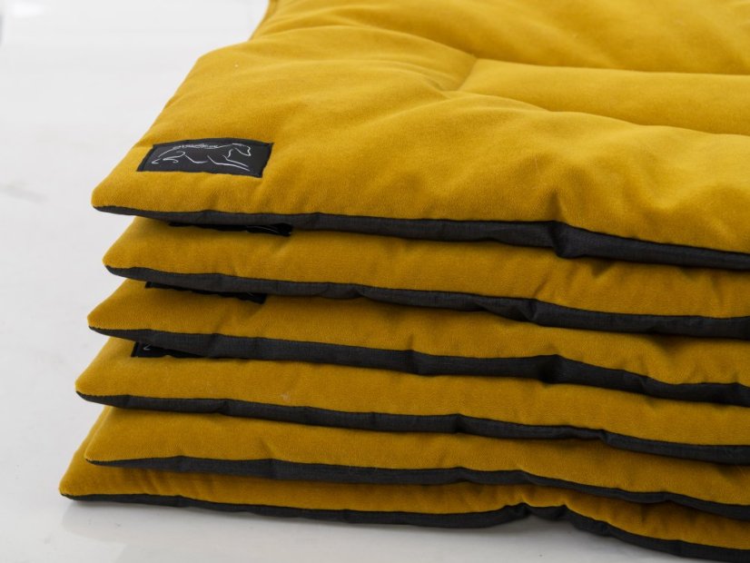 BASENJI LOUNGE MAT – designová deka pro basenji