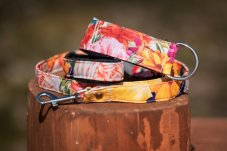 Collar made of waterproof FLOWERS