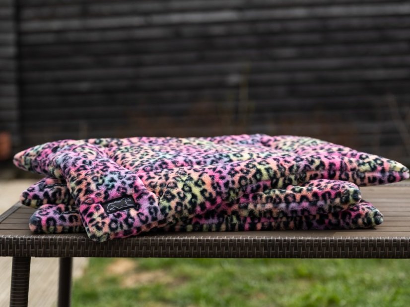 NEON LEOPARD SOFT – plyšová deka pro psy